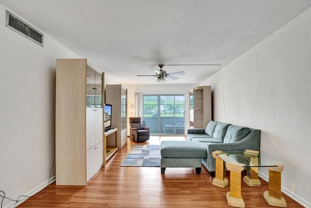 1020 Lincoln, Boca Raton, FL 33434