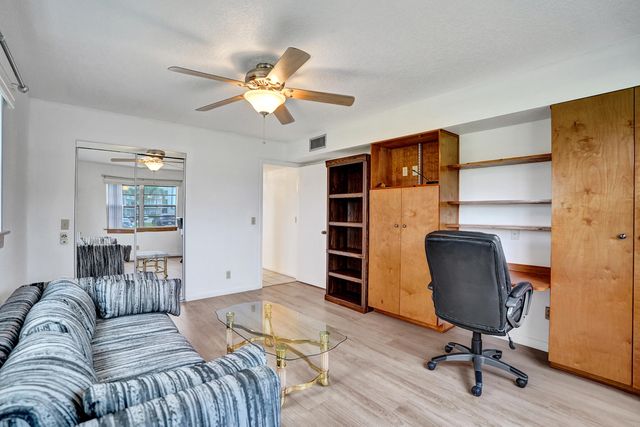 1020 Lincoln, Boca Raton, FL 33434