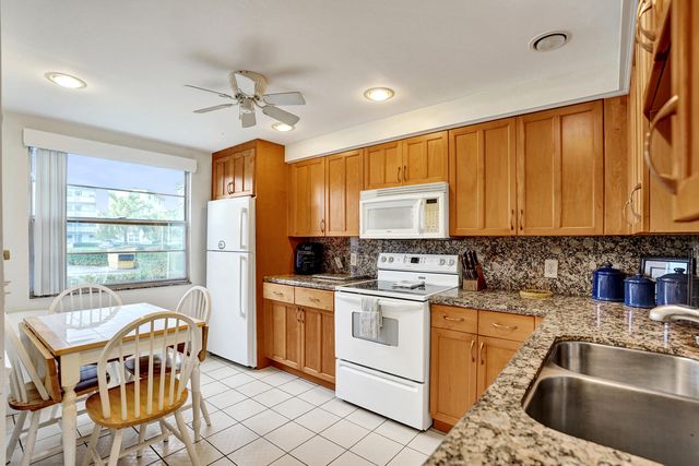 1020 Lincoln, Boca Raton, FL 33434