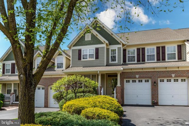 301 HOLCOMBE WAY, Lambertville, NJ 08530