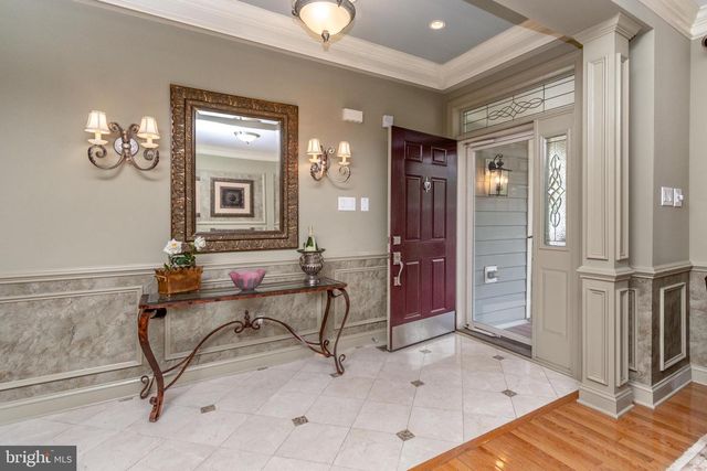 301 HOLCOMBE WAY, Lambertville, NJ 08530