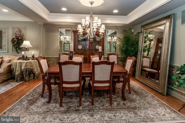 301 HOLCOMBE WAY, Lambertville, NJ 08530