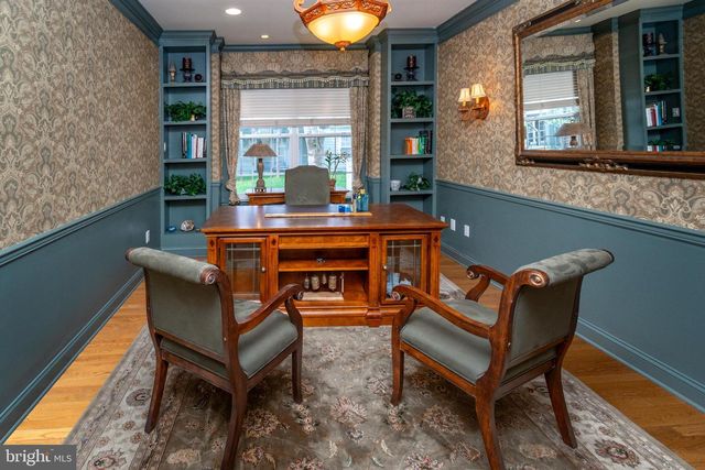 301 HOLCOMBE WAY, Lambertville, NJ 08530