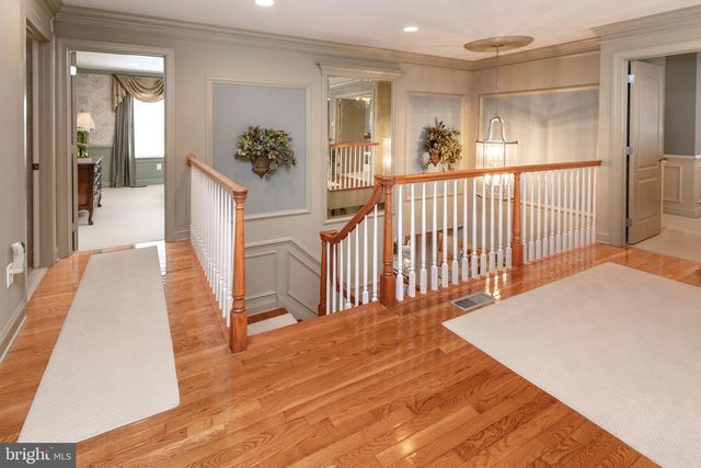 301 HOLCOMBE WAY, Lambertville, NJ 08530