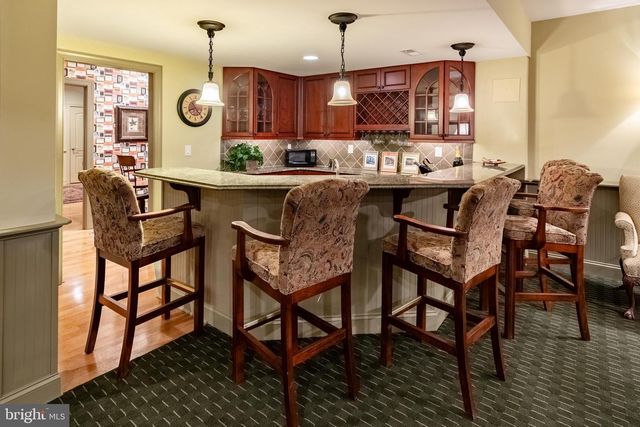 301 HOLCOMBE WAY, Lambertville, NJ 08530
