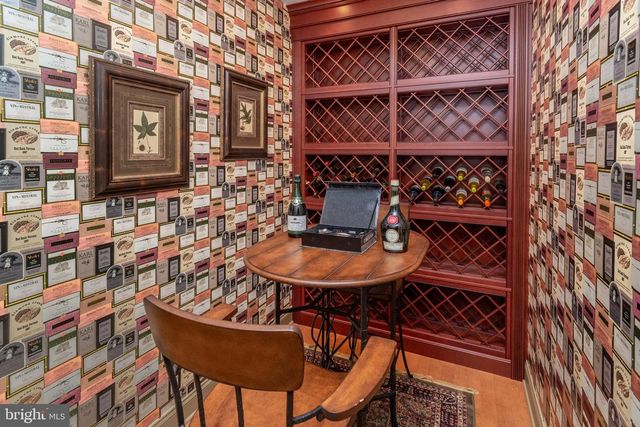 301 HOLCOMBE WAY, Lambertville, NJ 08530