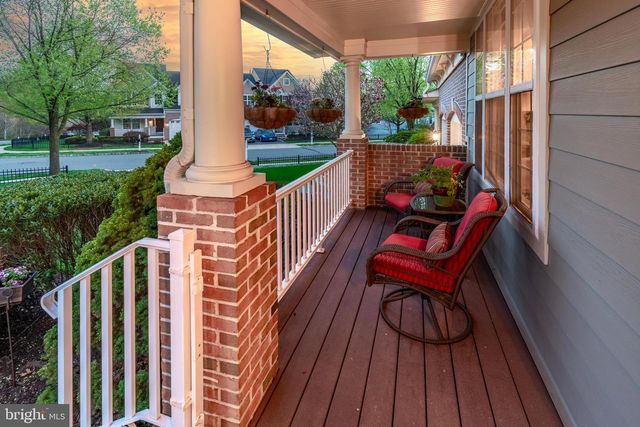 301 HOLCOMBE WAY, Lambertville, NJ 08530