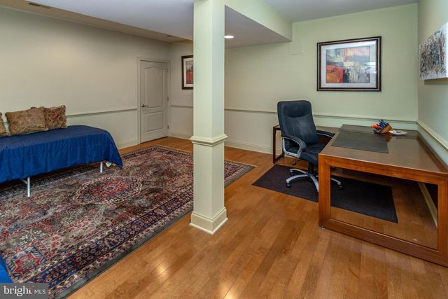 301 HOLCOMBE WAY, Lambertville, NJ 08530