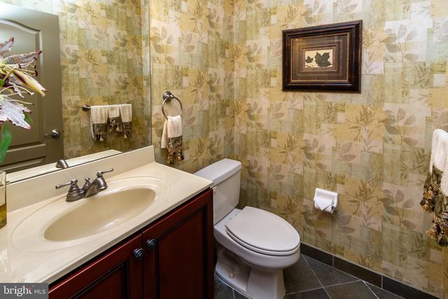 301 HOLCOMBE WAY, Lambertville, NJ 08530