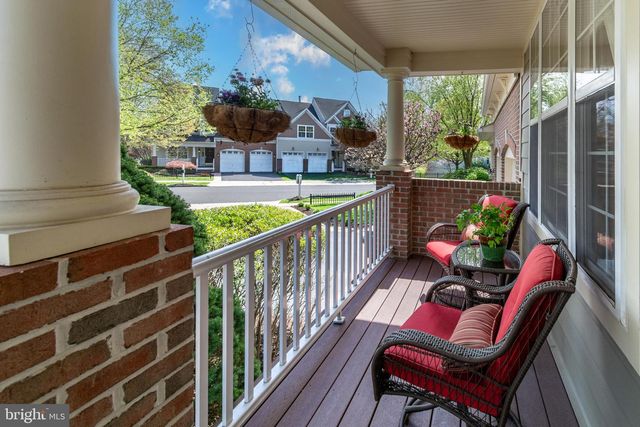 301 HOLCOMBE WAY, Lambertville, NJ 08530