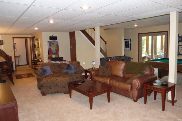 3813 Eastbrooke Drive, Evansville, IN 47711