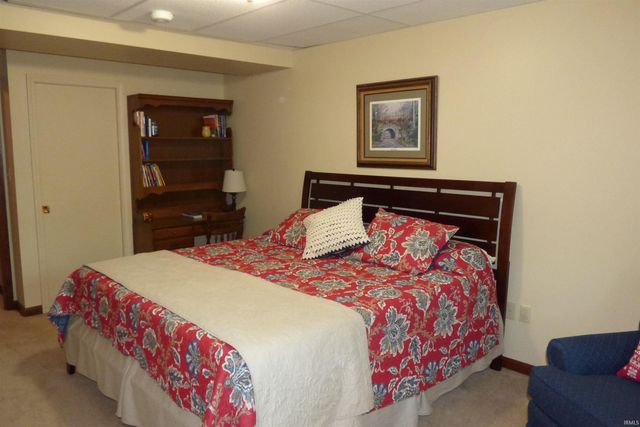 3813 Eastbrooke Drive, Evansville, IN 47711