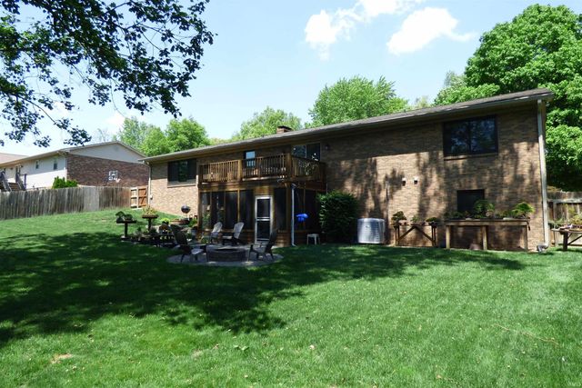 3813 Eastbrooke Drive, Evansville, IN 47711