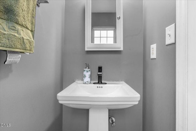 444 Jeffries Street, Burlington, NC 27217