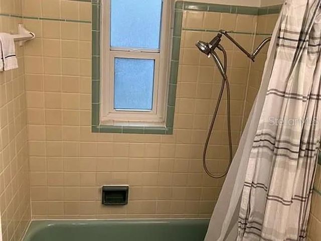 1461 28TH AVENUE N, St Petersburg, FL 33704