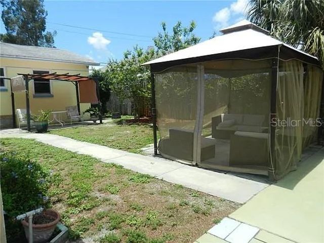 1461 28TH AVENUE N, St Petersburg, FL 33704