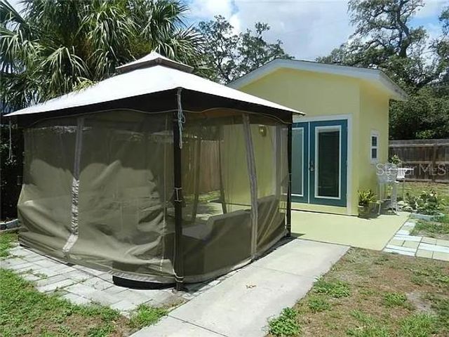 1461 28TH AVENUE N, St Petersburg, FL 33704