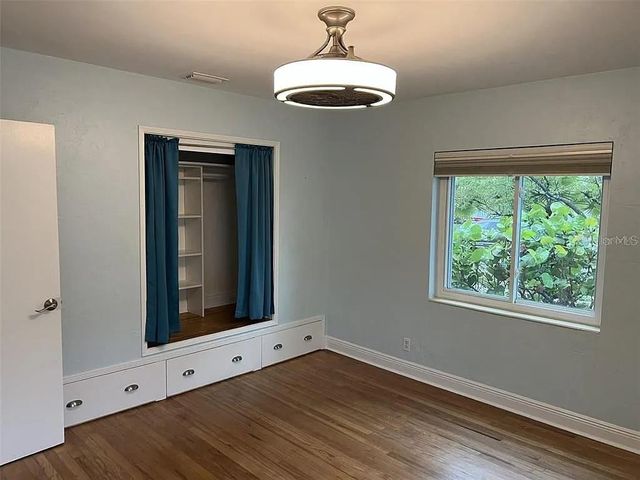 1461 28TH AVENUE N, St Petersburg, FL 33704