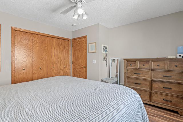 326 Braeburn Drive, Shakopee, MN 55379