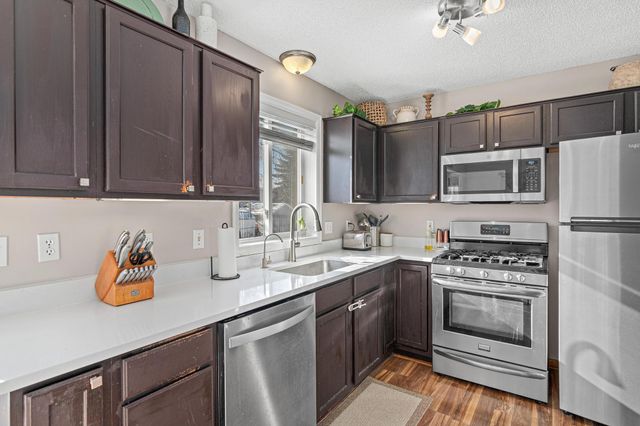 326 Braeburn Drive, Shakopee, MN 55379