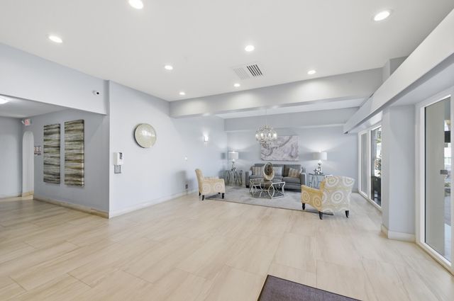 1200 Hibiscus Avenue 1107, Pompano Beach, FL 33062