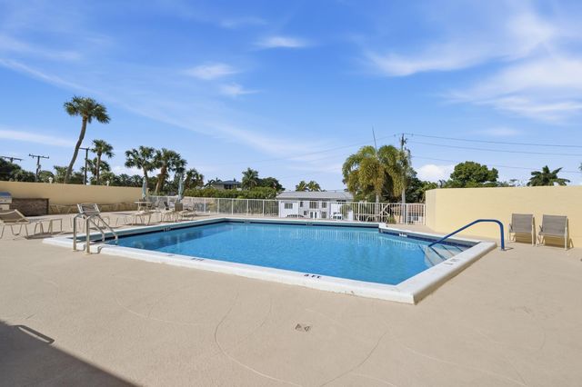 1200 Hibiscus Avenue 1107, Pompano Beach, FL 33062