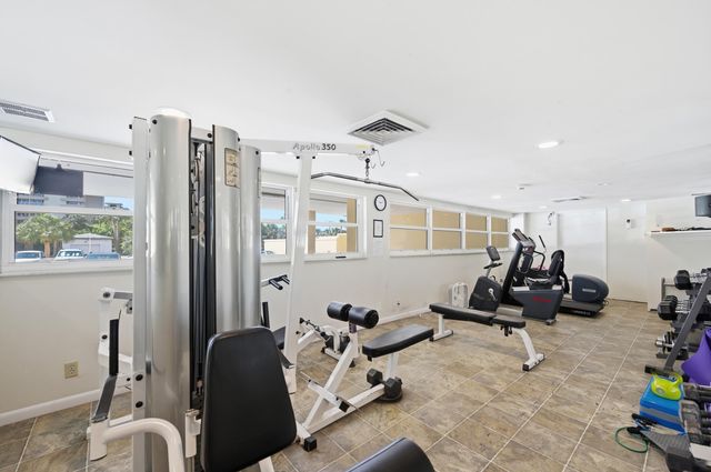 1200 Hibiscus Avenue 1107, Pompano Beach, FL 33062