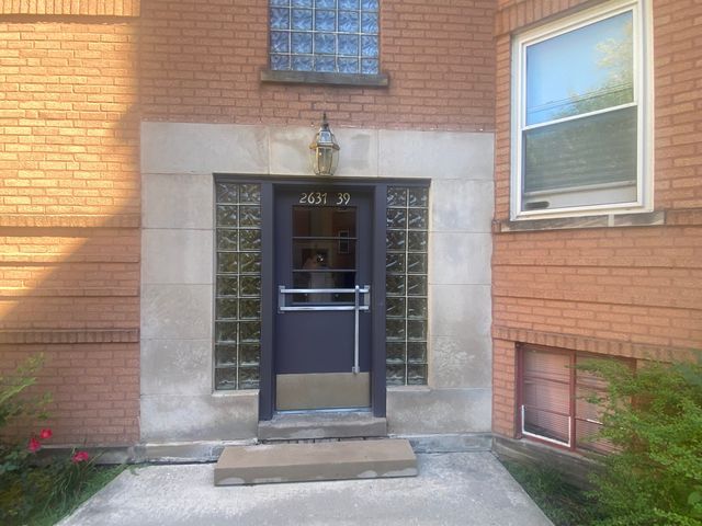 2637 W Fitch Avenue 1E, Chicago, IL 60645