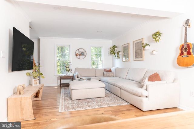 73 VILLAGE GROVE RD, Fredericksburg, VA 22406