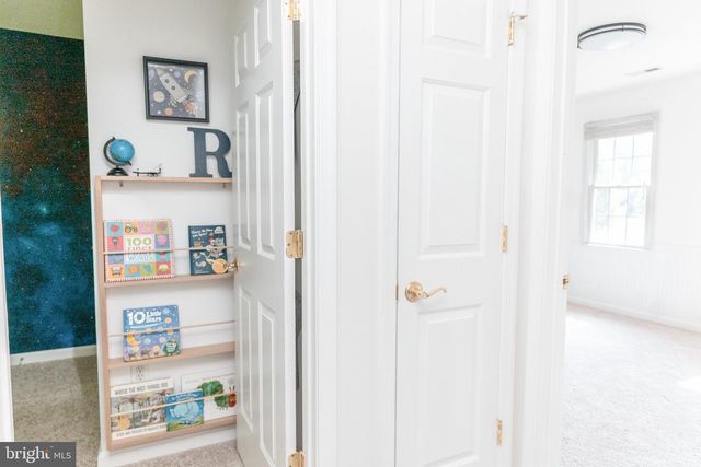 73 VILLAGE GROVE RD, Fredericksburg, VA 22406