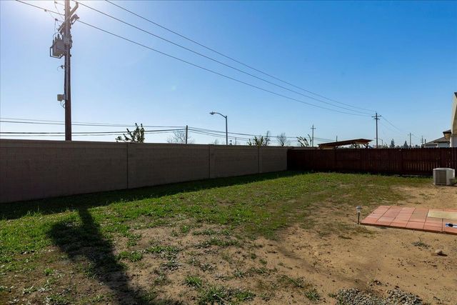 2204 Rick Dr, Marysville, CA 95901