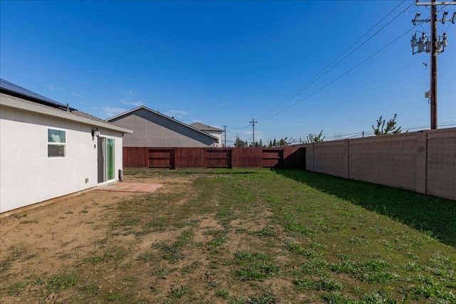 2204 Rick Dr, Marysville, CA 95901