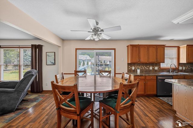 9078 Village Meadows Drive, Temperance, MI 48182