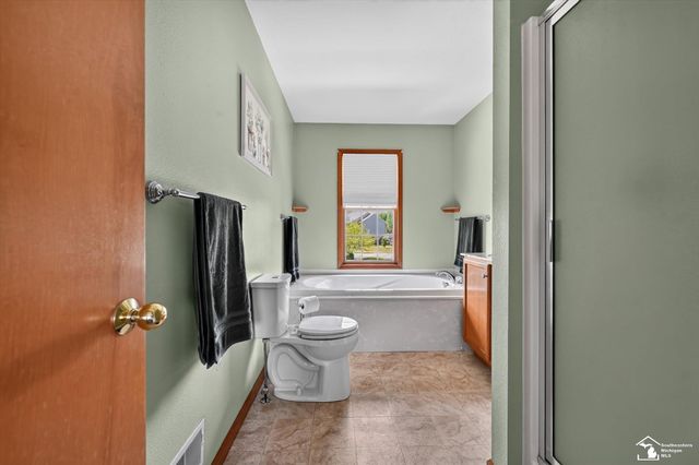 9078 Village Meadows Drive, Temperance, MI 48182