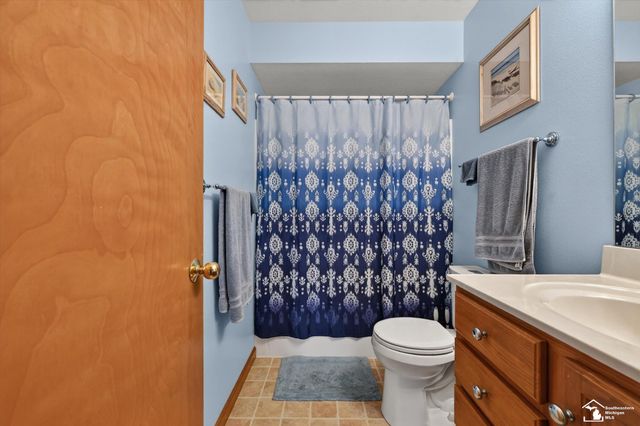 9078 Village Meadows Drive, Temperance, MI 48182