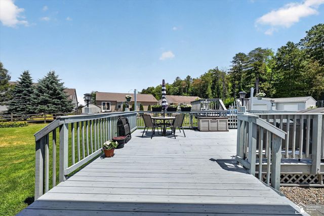 9078 Village Meadows Drive, Temperance, MI 48182