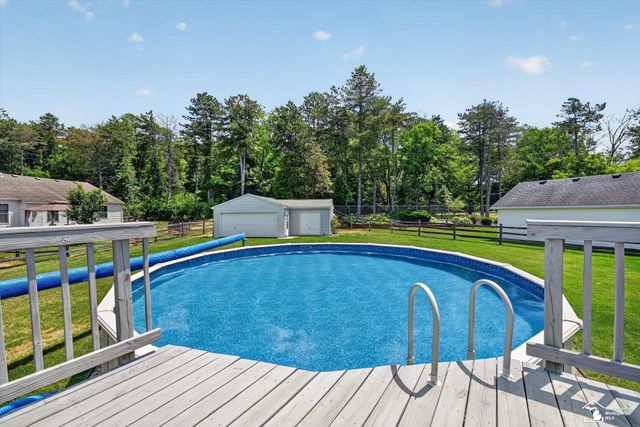9078 Village Meadows Drive, Temperance, MI 48182