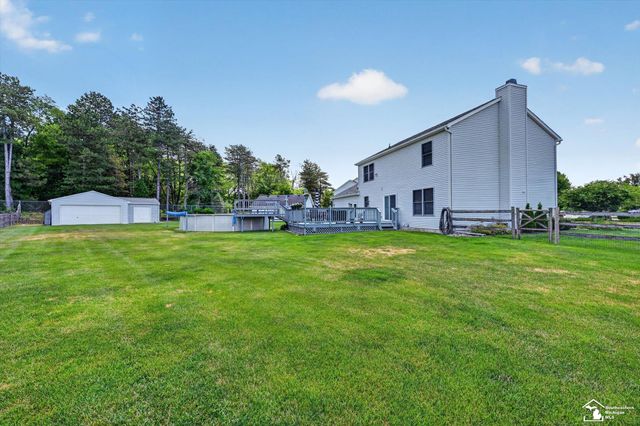 9078 Village Meadows Drive, Temperance, MI 48182