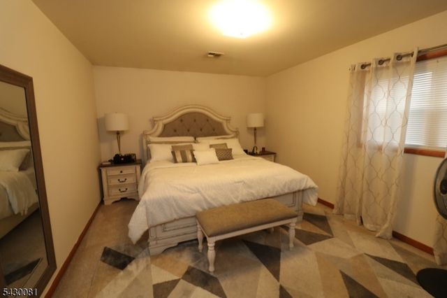 13 Garibaldi Ave, Newark City, NJ 07114