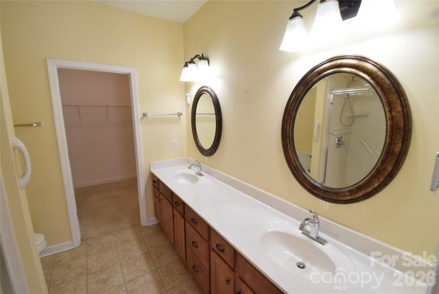 4950 Polo Gate Boulevard, Charlotte, NC 28216