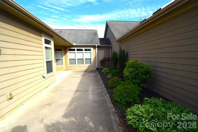 4950 Polo Gate Boulevard, Charlotte, NC 28216