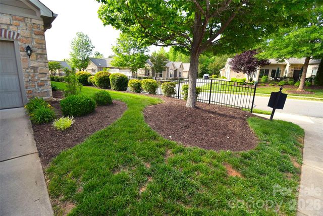 4950 Polo Gate Boulevard, Charlotte, NC 28216
