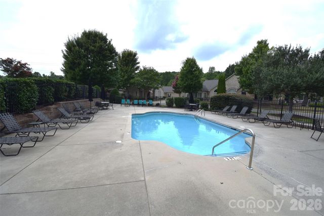 4950 Polo Gate Boulevard, Charlotte, NC 28216