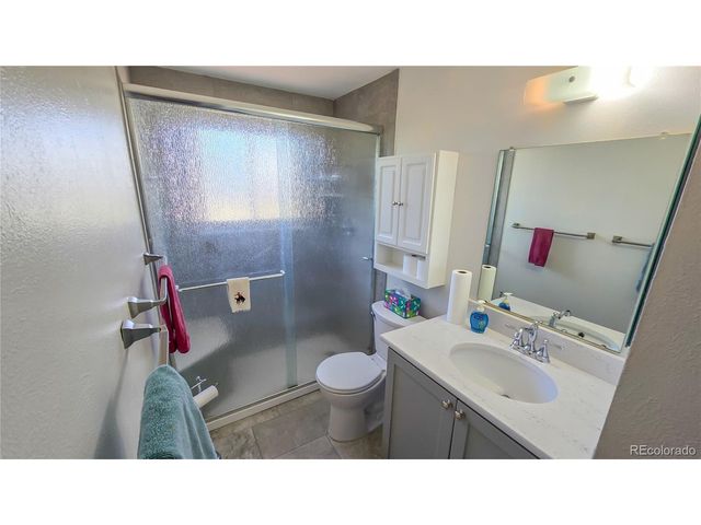 6486 W Iowa Ave, Lakewood, CO 80232