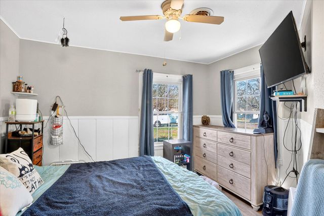 2831 W Latoka Street, Springfield, MO 65807