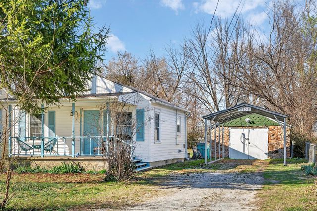 2831 W Latoka Street, Springfield, MO 65807