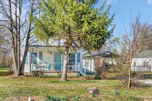 2831 W Latoka Street, Springfield, MO 65807