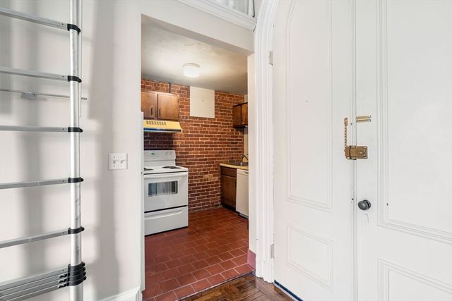 103 Beacon Street 3F, Boston, MA 02116