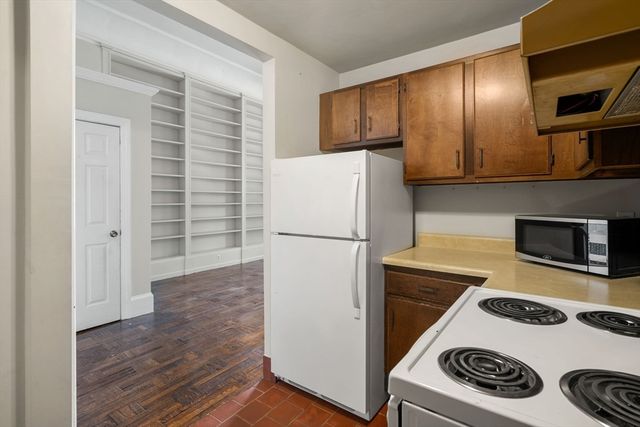 103 Beacon Street 3F, Boston, MA 02116