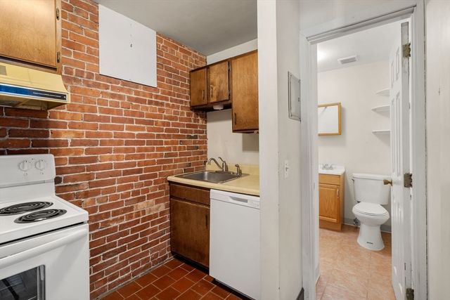 103 Beacon Street 3F, Boston, MA 02116
